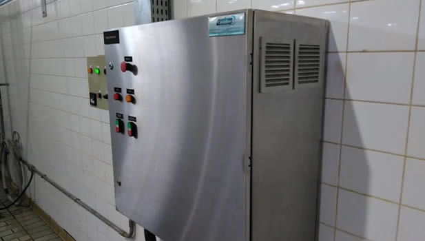 Manutenção de painel elétrico industrial realizada pela Castelani Sistemas